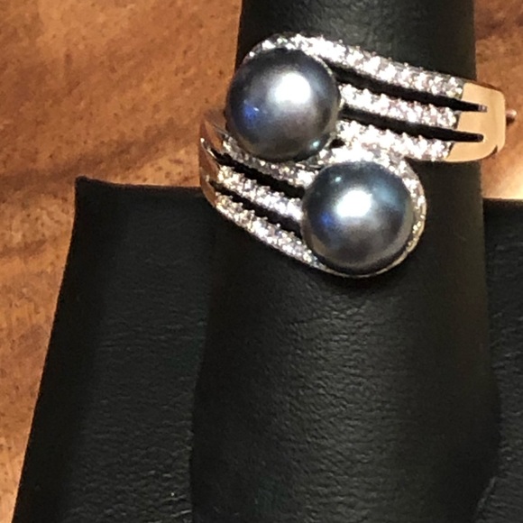 Freshwater Peacock Pearl, Simulated White Diamond - Picture 2 of 8